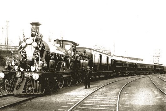 AA class steam locomotive No 548 on Royal Train (1901). Photo Public Record Office of Victoria.