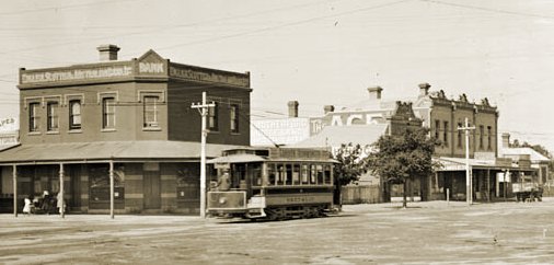 NMETL saloon car (later M&MTB U class) in Fletcher Street, Essendon. Photograph Public Records Office of Victoria.